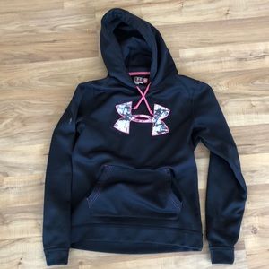 Black Under Armour hoodie